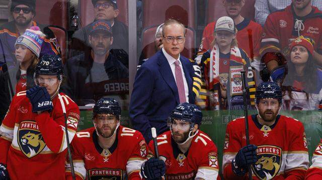 Florida Panthers Head Coach Paul Maurice talks to the team during the third period of a game against the Buffalo Sabres on Monday, Feb. 2, 2026, at Amerant Bank Arena in Sunrise, Fla. The Buffalo Sabres beat the Florida Panthers 5-3.